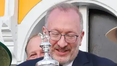 Seth_Klarman_at_147th_Preakness_Stakes